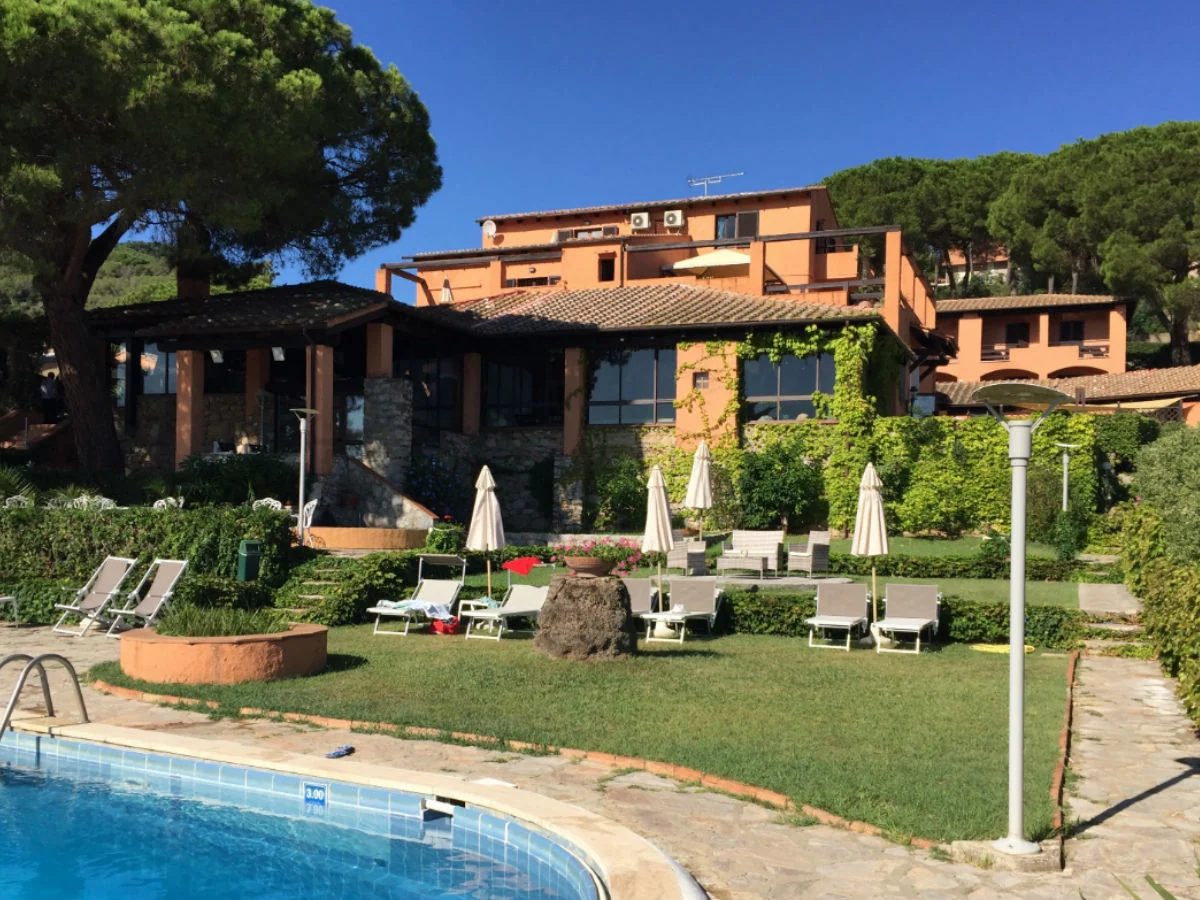 Piscina · Le Picchiaie Resort